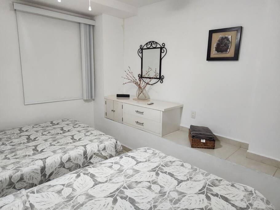 Apartamento Departamento De Lujo. Seguridad 24. Playa A Pasos. Acapulco Exterior foto