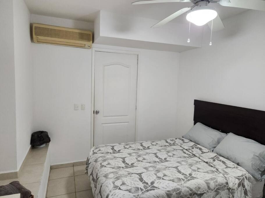 Apartamento Departamento De Lujo. Seguridad 24. Playa A Pasos. Acapulco Exterior foto