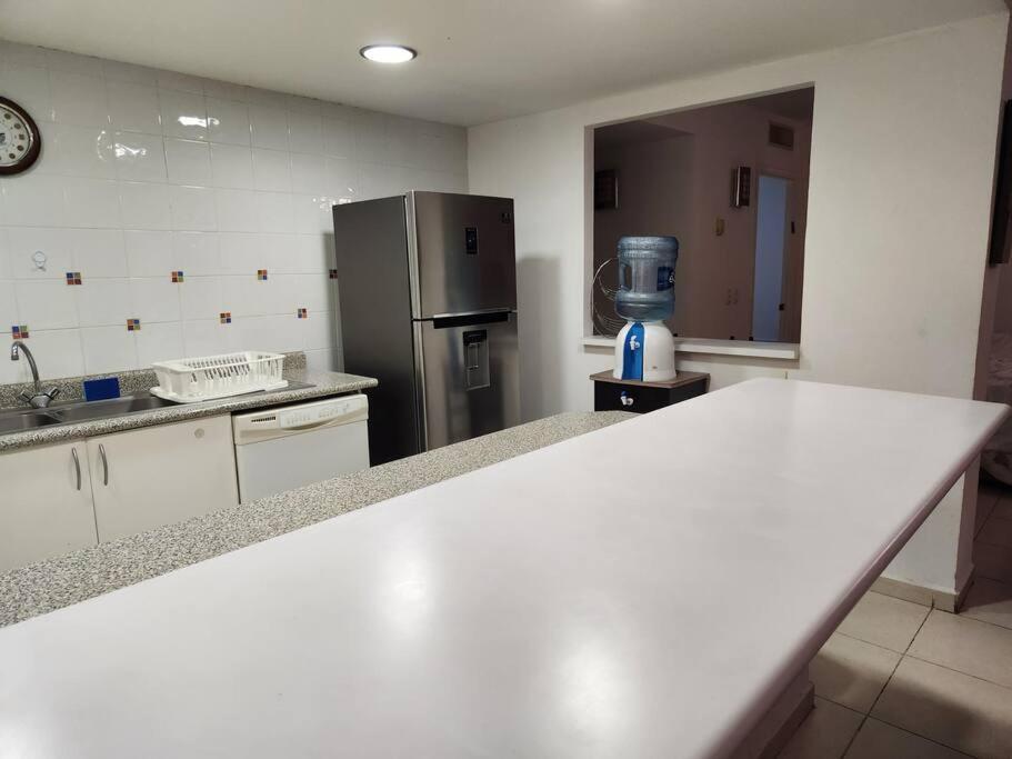 Apartamento Departamento De Lujo. Seguridad 24. Playa A Pasos. Acapulco Exterior foto